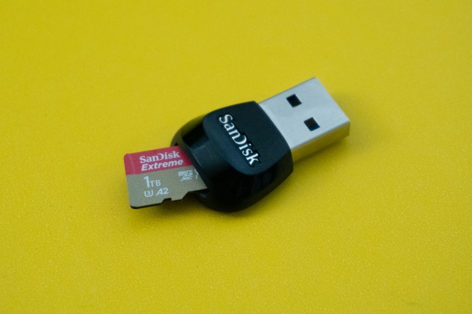 SanDisk 1TB (mashable.com)