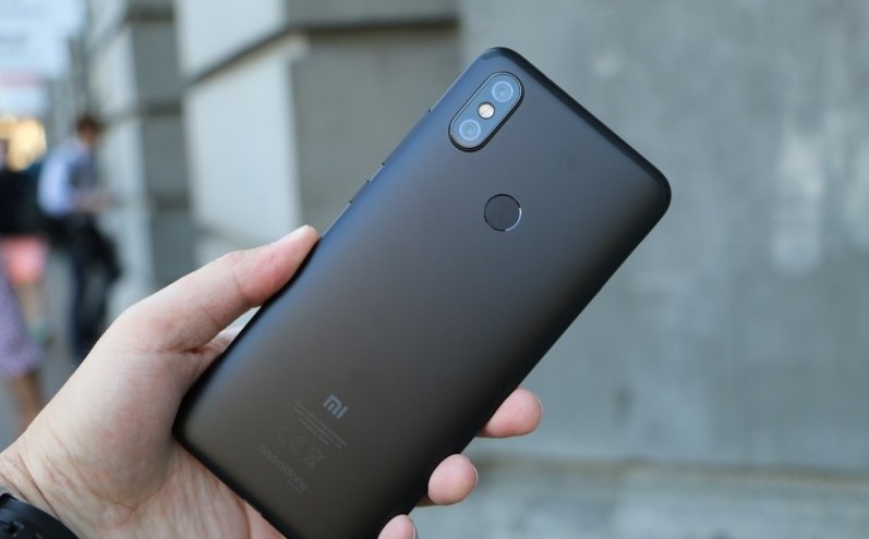hp android 1 jutaan Xiaomi  Mi A2 Lite (balbinoshop.com)
