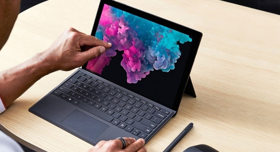 Microsoft Surface Pro 7 (softpedia.com)